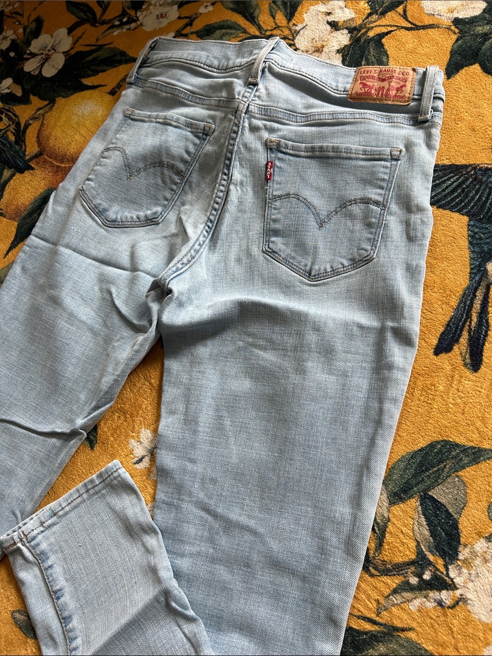 Levi's Women's Light Blue Skinny Jeans - Faded Denim